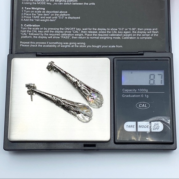 🌈3/$10 Silver Crystal Drop Fashion Earrings - Picture 4 of 8